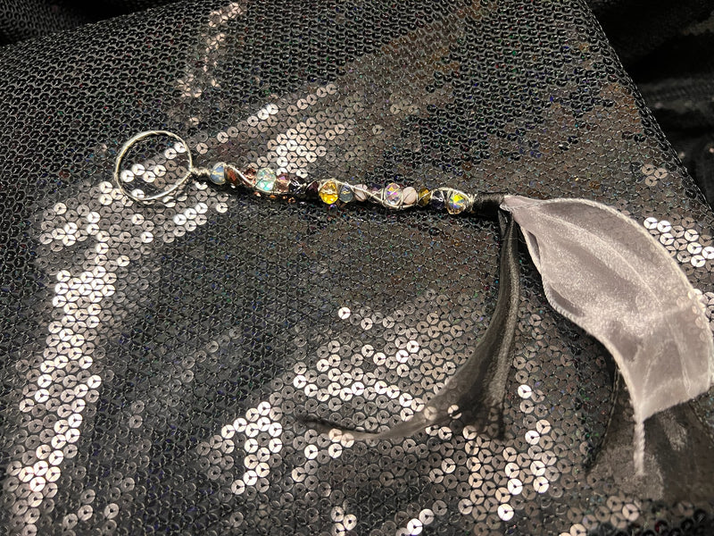 medium purple & silver wand