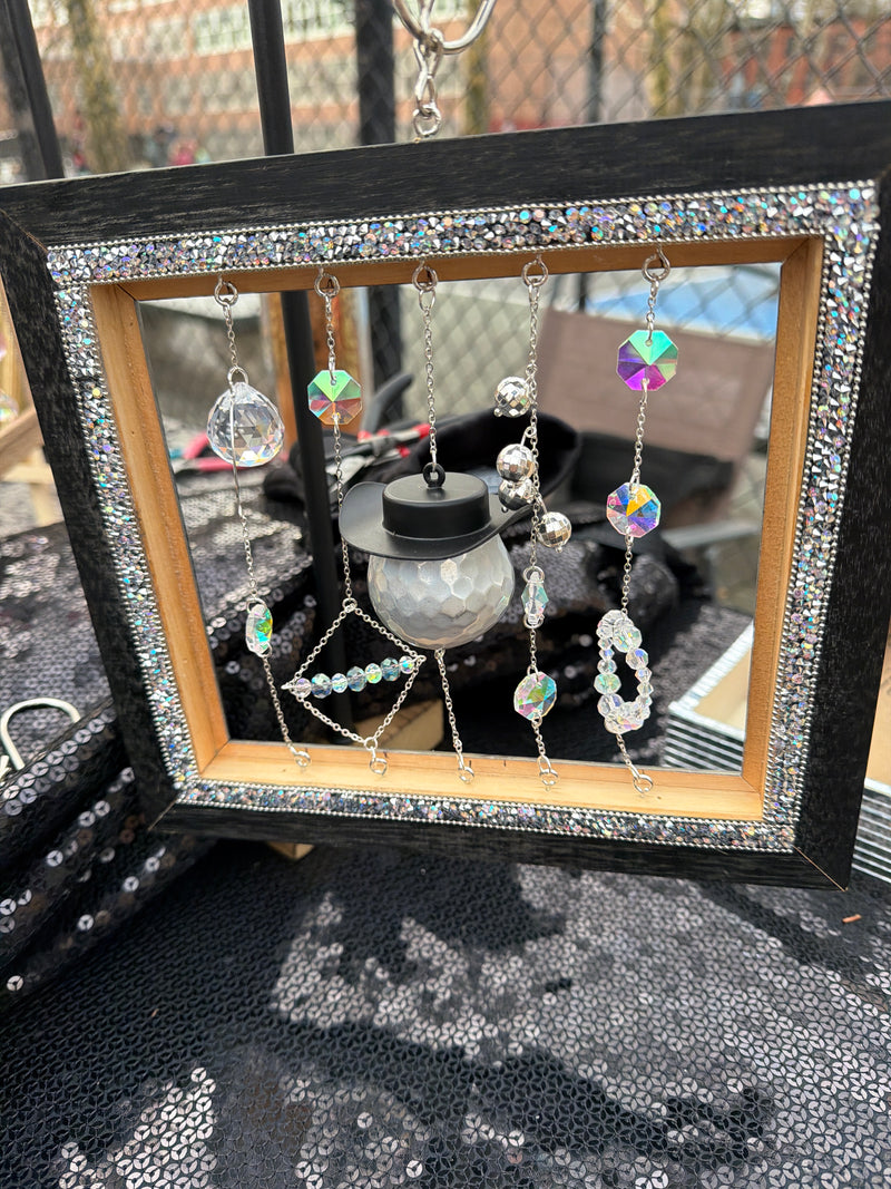 Medium frame