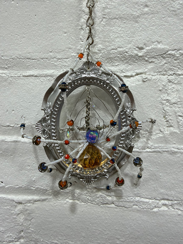 silver oval knicks spider